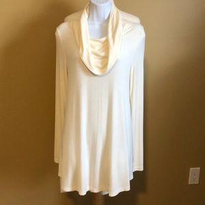 Umgee cowl neck shirt NWT